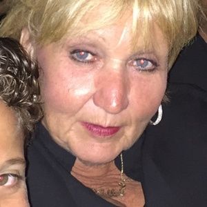 Meet your Posher, Ellen